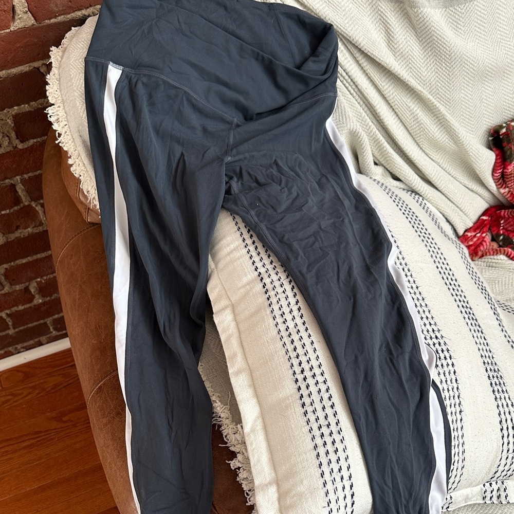 Athleta Charcoal and White Leggings